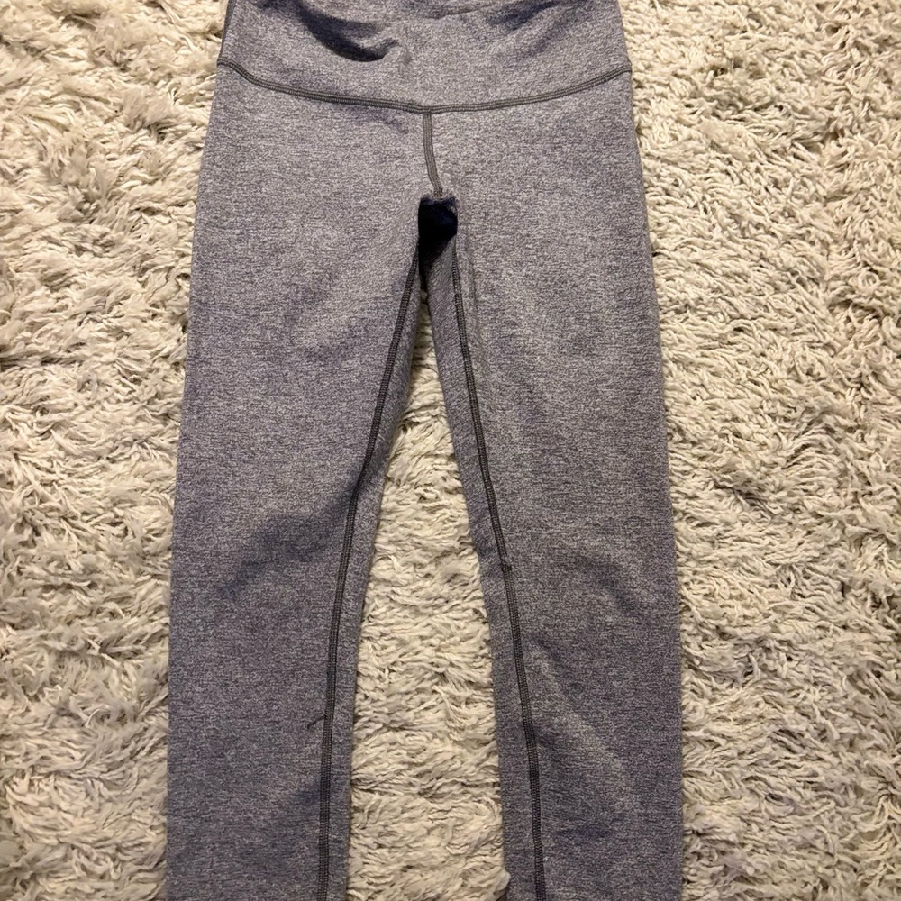 Lululemon Gray Capri Leggings Size 4